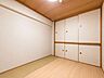 和室：※空室をイメージしCG加工したものです。画像は実際の室内写真と間取り図から再現した「室内イメージ」で実際とは多少異なります。