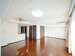 イニシア千住曙町 1SLDKのリビング/ダイニング