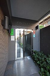 7 / 11