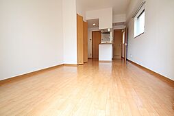 広島電鉄1系統 市役所前駅 徒歩3分の賃貸アパート 2階ワンルームのリビング/ダイニング