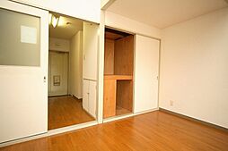 ラピスラズリー88 2階1Kのリビング/ダイニング