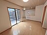 リビング/ダイニング：＼家族の笑顔が広がる住まい／明るいリビングで自然と集う毎日。戸建ならではの安心と心地よさを、ぜひご体感ください。