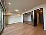 リビング/ダイニング：将来にわたって住みやすくプランニングを重ねて設計された間取で日々の生活をしやすい動線を考えた居住空間を創り上げております＾＾