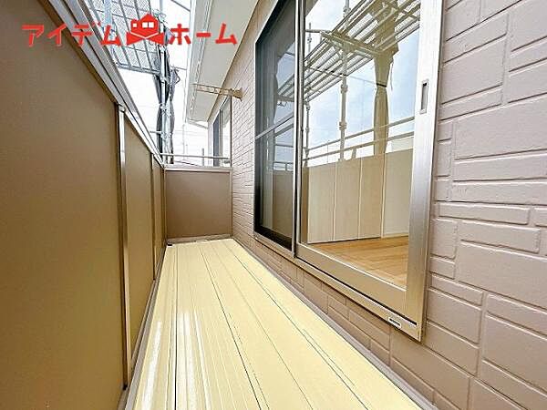 バルコニーを拡大表示