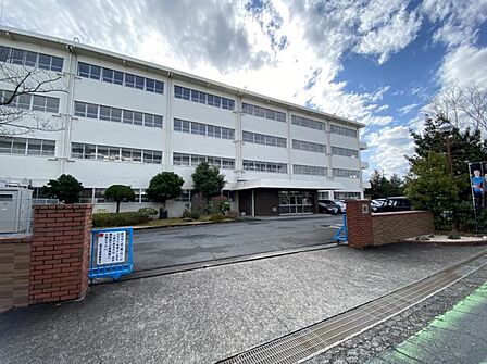 磐田市立磐田中部小学校（1170m）