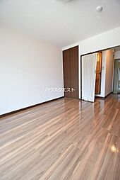 ジュネスI 203 2階1Kのリビング/ダイニング