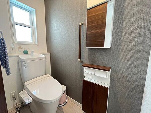 トイレを拡大表示