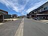 外観：前面道路含む現地写真