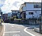 外観：前面道路含む現地写真