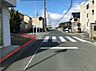 外観：前面道路含む現地写真