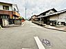 外観：前面道路含む現地写真