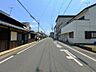 外観：前面道路含む現地写真