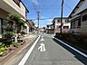 外観：前面道路含む現地写真