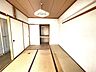 室内：◇LDKと和室の間の扉を開けることで、開放感あふれる空間に♪