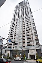 ブランズタワー南堀江 2806 ｜ 大阪府大阪市西区南堀江1丁目3番地12号（賃貸マンション2LDK・28階・67.84㎡） その1