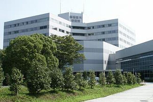 画像24:東京慈恵会医科大学附属柏病院(669m)