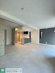 URNA SANDS 4階3LDKのリビング/ダイニング