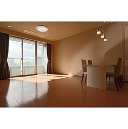 クレストプライムタワー芝 16階2LDKのリビング/ダイニング