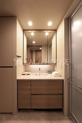 洗面 白金ザ・スカイWEST棟 9階/-