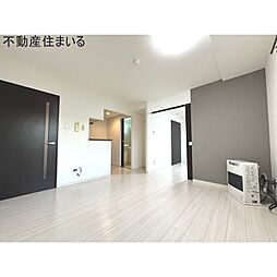 ブランノワールネージュI 4階1LDKのリビング/ダイニング