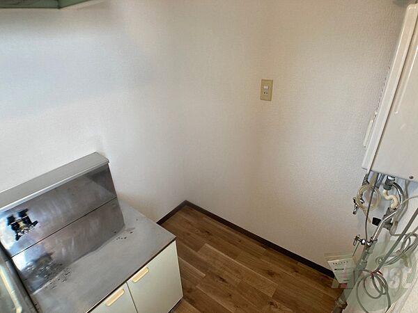 画像22:冷蔵庫置き場はこちらです！動線もバッチリですね。
