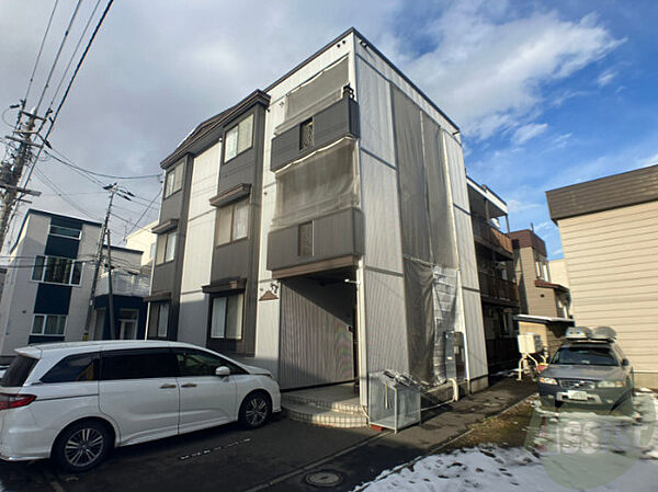 北海道札幌市北区北三十五条西8丁目(賃貸アパート2DK・3階・48.85㎡)の写真 その1