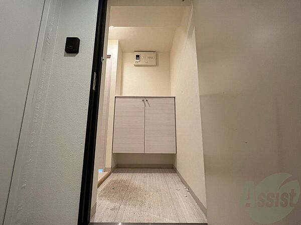 画像12:玄関です。白を基調としていて清潔感があります！