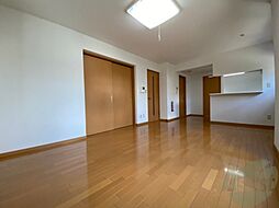 札幌市営東西線 西11丁目駅 徒歩10分の賃貸アパート 3階2LDKのリビング/ダイニング