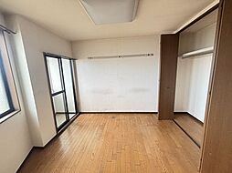 千里ハウジングＳＨII 3階1DKのリビング/ダイニング