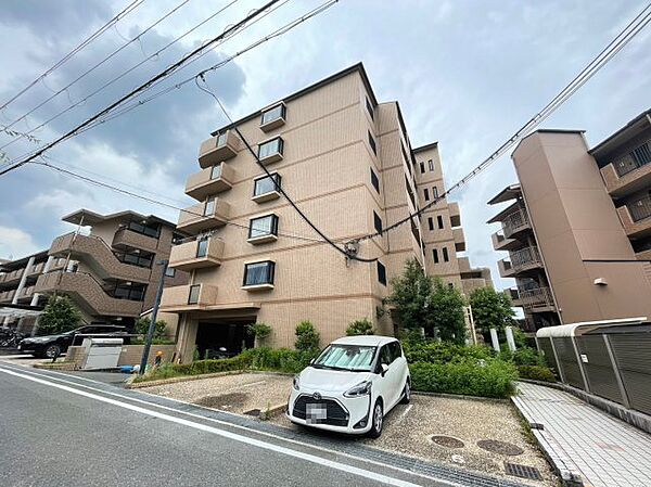 サングリュックコート ｜大阪府吹田市佐井寺3丁目(賃貸マンション2LDK・3階・64.29㎡)の写真 その1