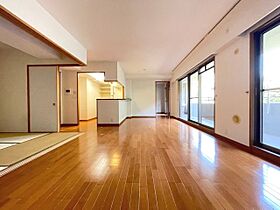 ネオグランデ北千里・藤白台 209 ｜ 大阪府吹田市藤白台1丁目（賃貸マンション3LDK・2階・80.47㎡） その3