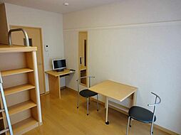 レオパレスｂｌｏｏｍV 102 1階1Kのリビング/ダイニング