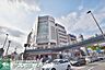 周辺：サクラス戸塚 徒歩12分。ショッピングセンター 930m