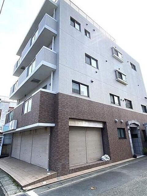 6 / 13