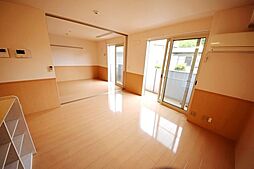 多摩都市モノレール 多摩センター駅 徒歩24分の賃貸アパート 1階2LDKのリビング/ダイニング