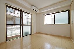 小田急小田原線 登戸駅 徒歩13分の賃貸マンション 2階1Kのリビング/ダイニング