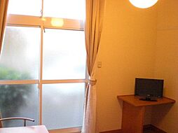 東武桐生線 治良門橋駅 徒歩11分の賃貸アパート 2階1Kのリビング/ダイニング