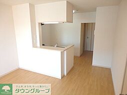 エルシオン 101 1階1LDKのリビング/ダイニング