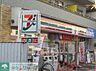 周辺：セブンイレブン鴻巣駅西口店 徒歩3分。 210m