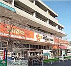 オザムバリュー牛浜店 徒歩3分。スーパー 240m