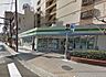 周辺：【コンビニエンスストア】ファミリーマート 江戸堀三丁目店まで467ｍ