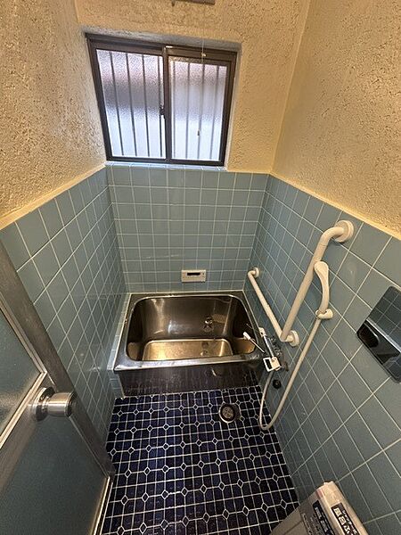 浴室を拡大表示