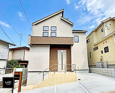 外観:2号棟 ■暮らしを彩る充実した設備仕様が備わった住まい 外観:2号棟 ■暮らしを彩る充実した設備仕様が備わった住まい
