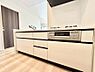 キッチン：■シンプルで美しく心地よい時間を生むキッチン空間