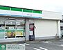 周辺：ファミリーマート松田三丁目店 徒歩12分。コンビニ 910m