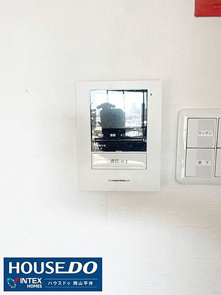 訪問者の顔をしっかり確認できるTVモニター付きインターホン!