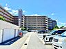 駐車場：室内綺麗です♪近鉄伊勢田駅・JR小倉駅が利用可能な便利な立地♪