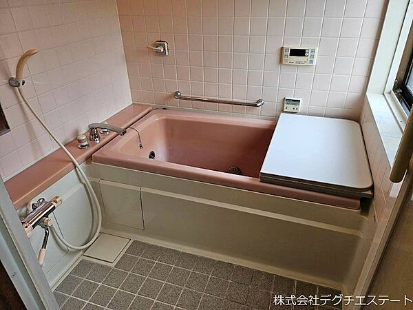 浴室を拡大表示