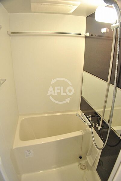 画像8:レオンコンフォート本町　浴室