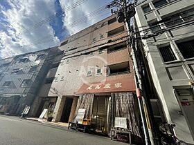 リオ土佐堀  ｜ 大阪府大阪市西区土佐堀1丁目（賃貸マンション1K・2階・23.52㎡） その1